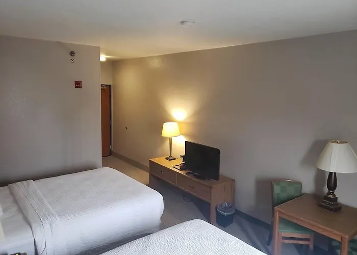 Country & By Radisson, Fairview Heights, Il Hotel