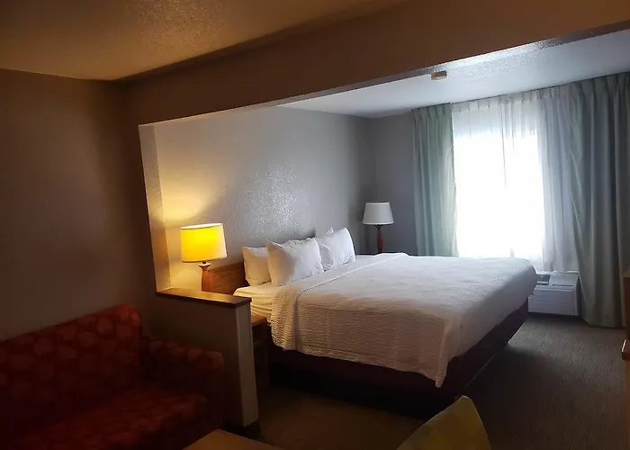 Country & By Radisson, Fairview Heights, Il Hotel Fairview Heights