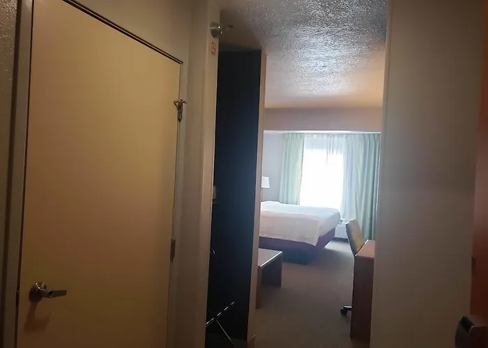 Hotel Country & By Radisson, Fairview Heights, Il 3*
