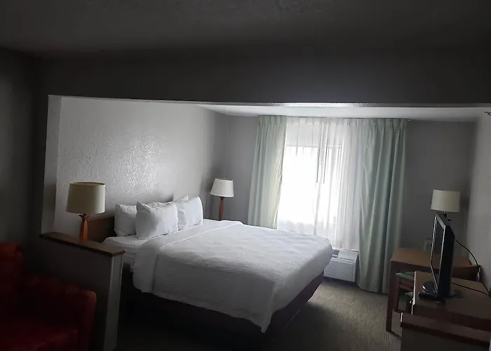 Country & By Radisson, Fairview Heights, Il 3* Fairview Heights