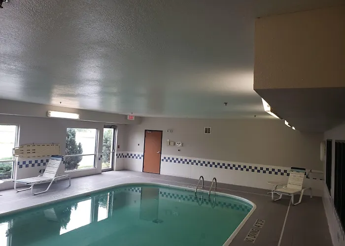 Hotel Country & By Radisson, Fairview Heights, Il 3*