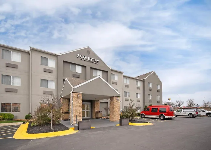 Country & By Radisson, Fairview Heights, Il