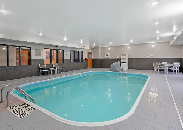 Hotel Country & By Radisson, Fairview Heights, Il 3*