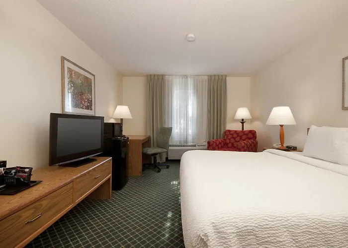 Country & By Radisson, Fairview Heights, Il Hotel 3*