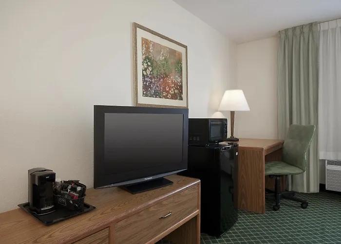 Country & By Radisson, Fairview Heights, Il Hotel 3*