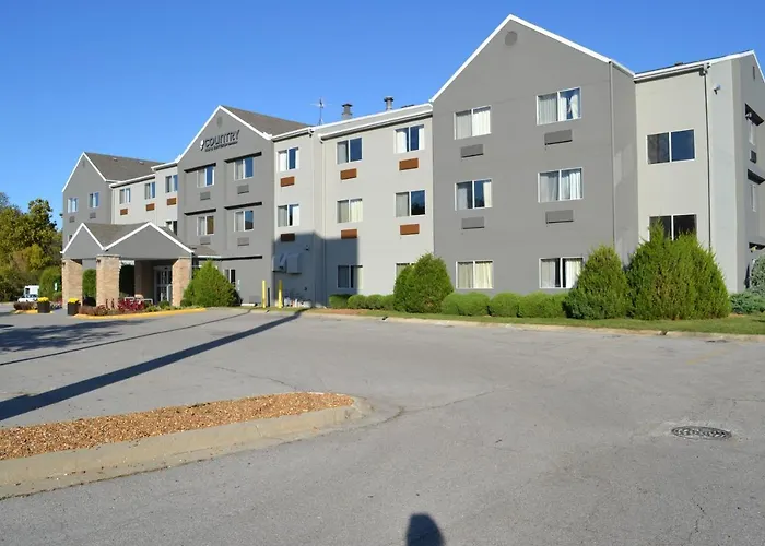 Hotel Country & By Radisson, Fairview Heights, Il Fairview Heights