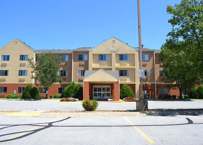 Country & By Radisson, Fairview Heights, Il